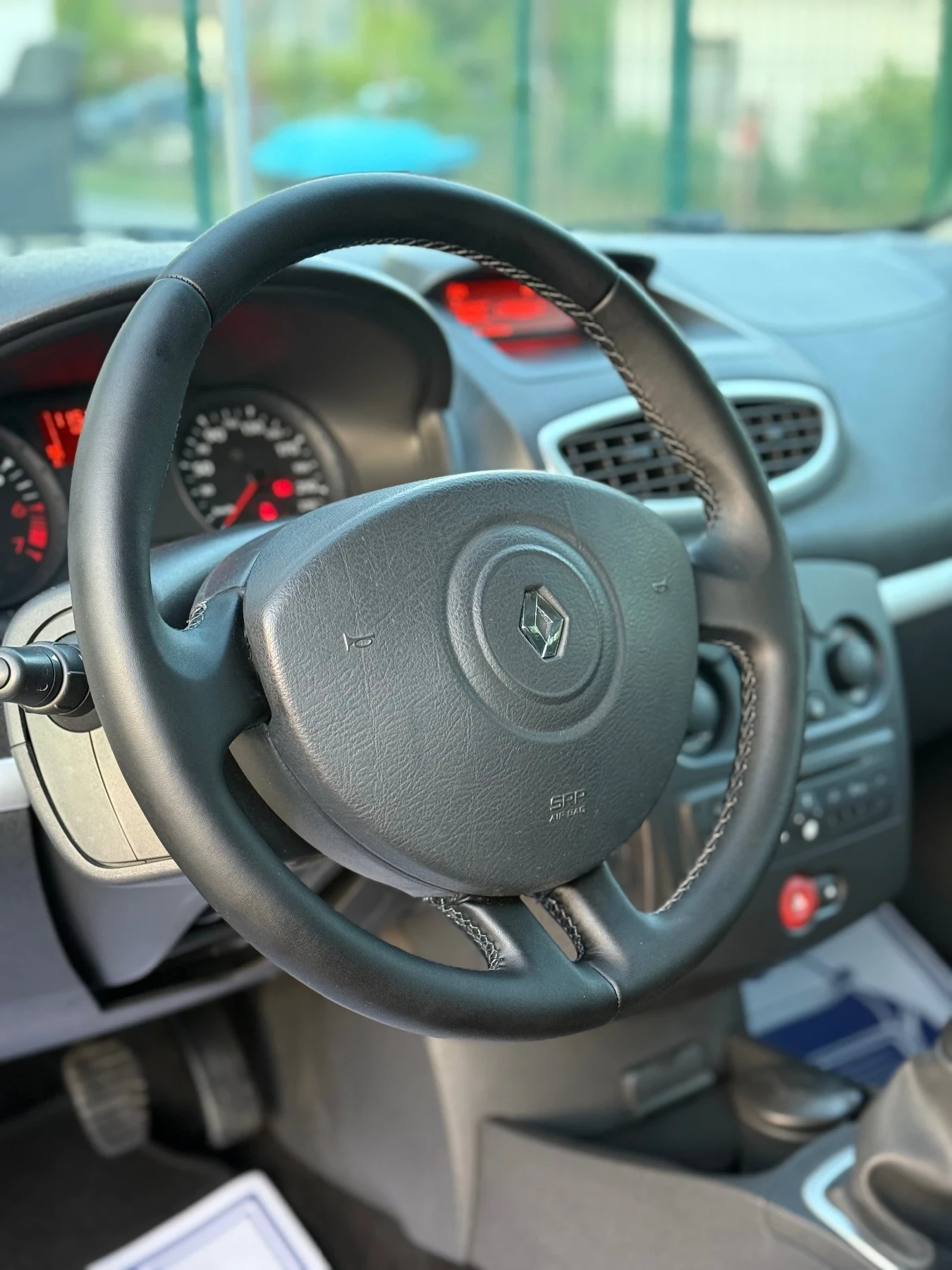 Renault Clio 1.2i 75кс Климатик ЕВРО 5 - изображение 7