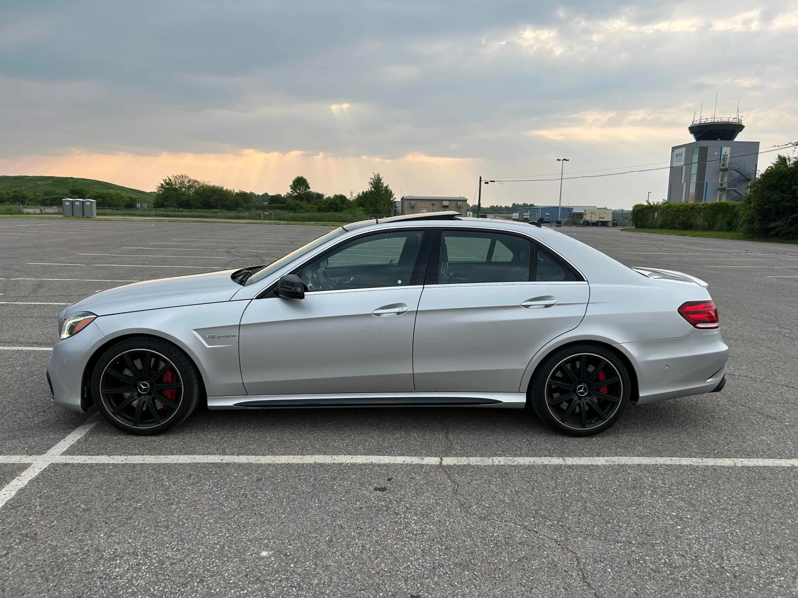 Mercedes-Benz E 63 AMG * S * AWD * 700HP * DESIGNO * CARFAX - изображение 3