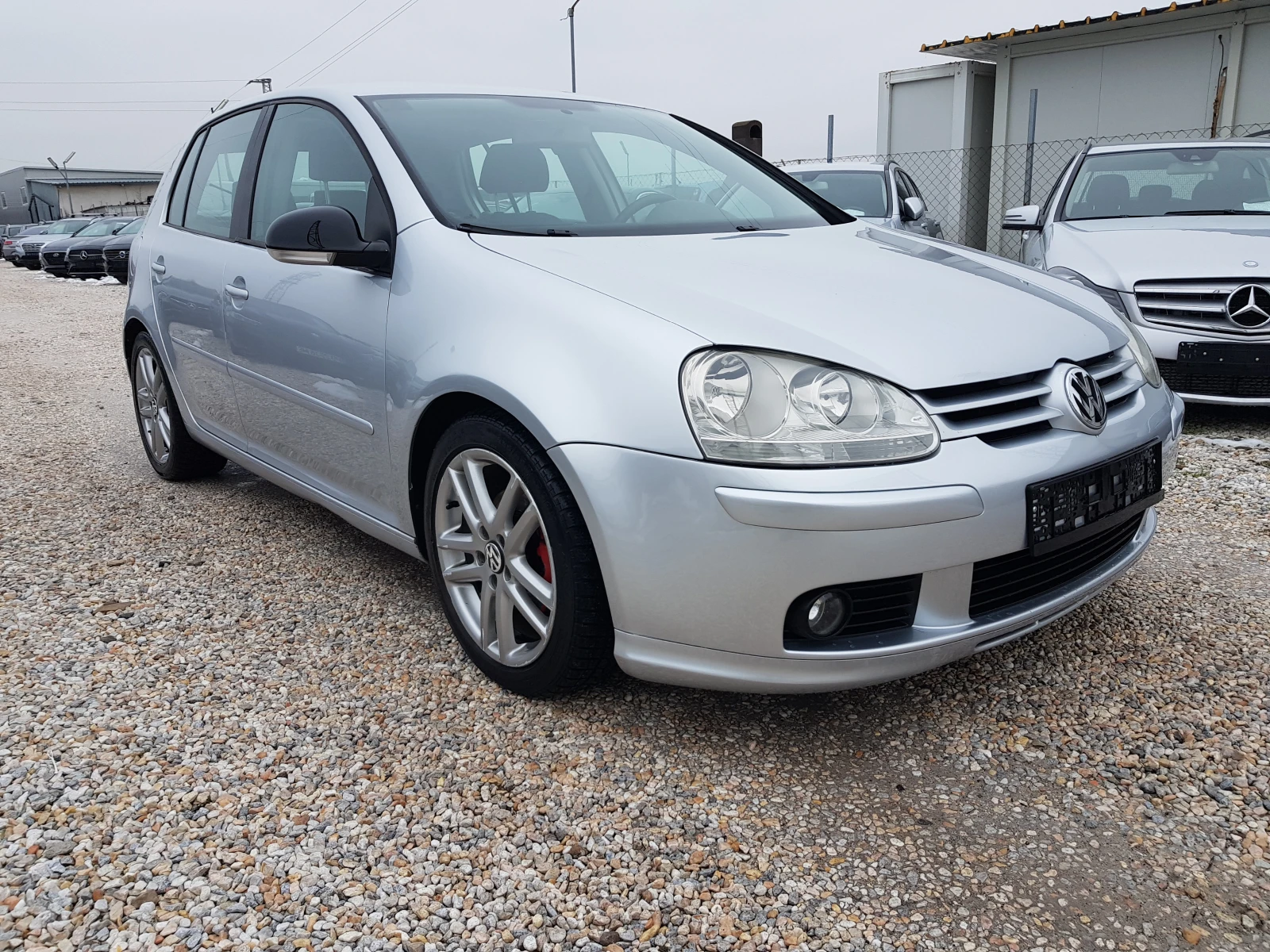 VW Golf LIMITED EDITION 1.9 TDI-105 к.с. 6 скорости ИТАЛИЯ - изображение 3