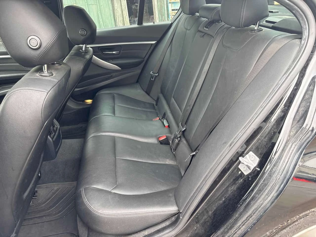 BMW 330 330e /CARFAX/Панорама/Подгрев/2 Ключа/Памет/Клип, снимка 13 - Автомобили и джипове - 53953861