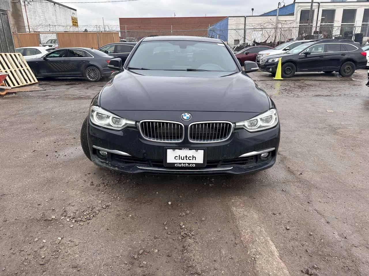 BMW 330 330e /CARFAX/Панорама/Подгрев/2 Ключа/Памет/Клип, снимка 2 - Автомобили и джипове - 53953861