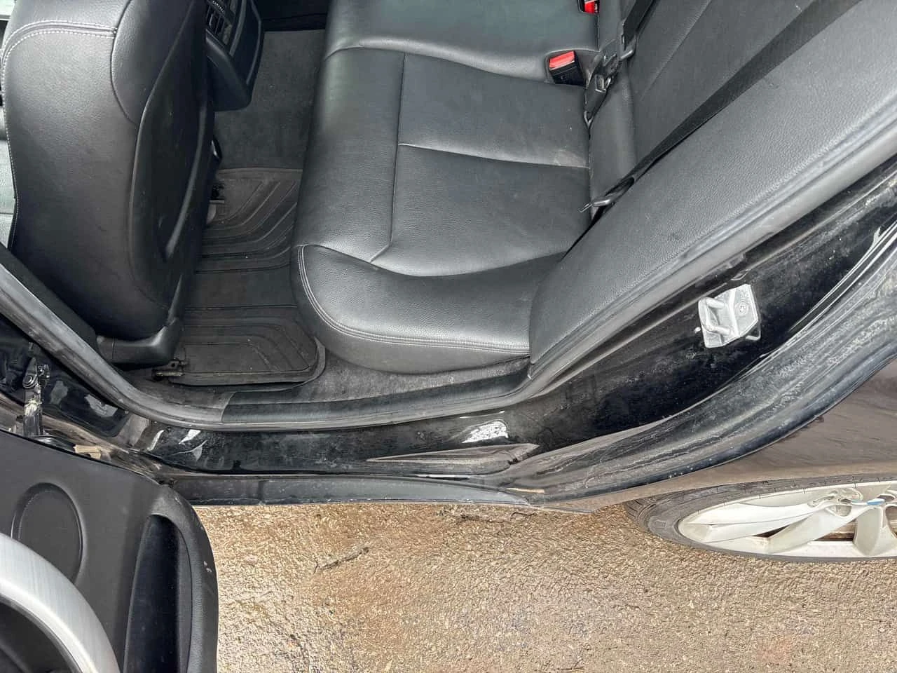 BMW 330 330e /CARFAX/Панорама/Подгрев/2 Ключа/Памет/Клип, снимка 14 - Автомобили и джипове - 53953861