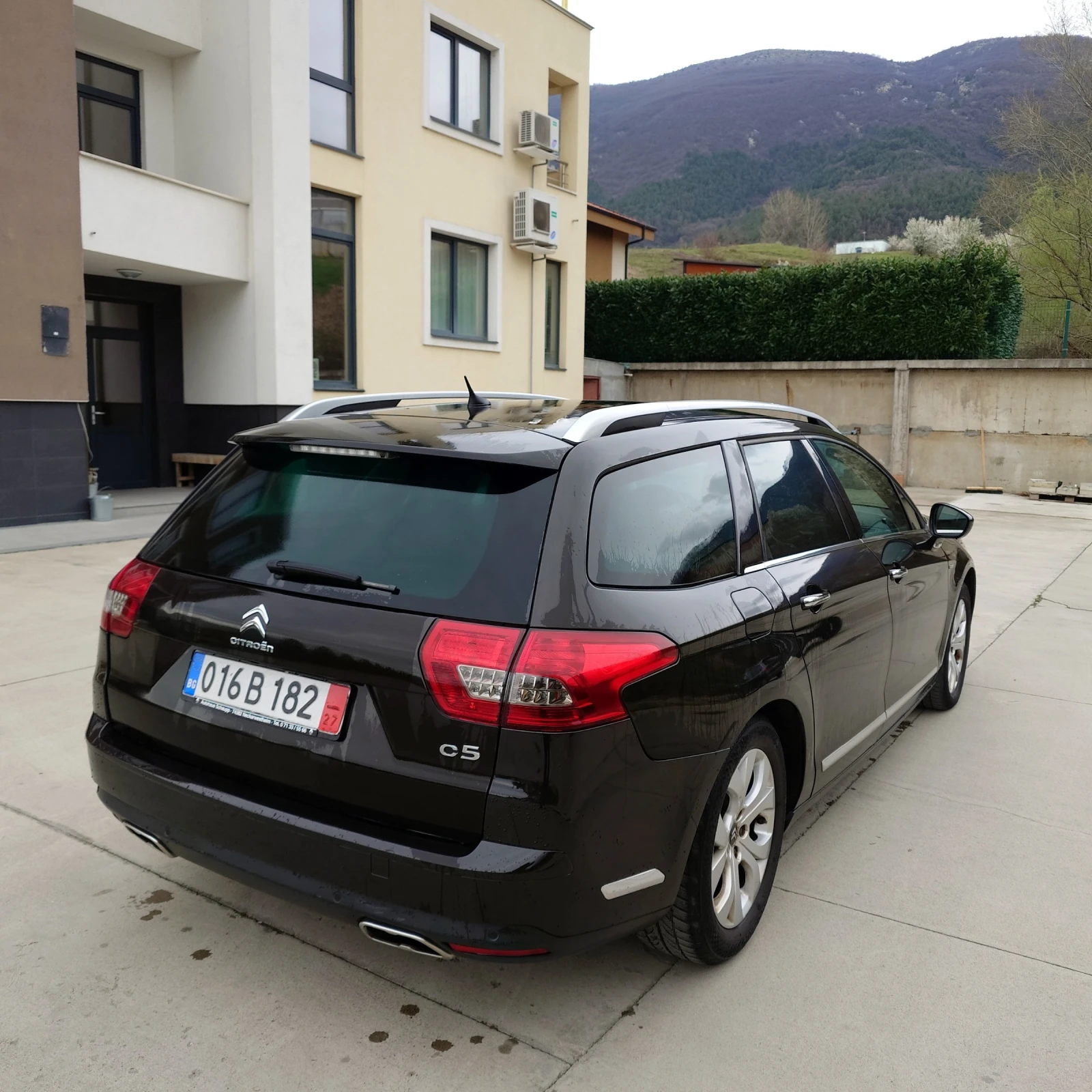 Citroen C5 2.2HDI 204 Facelift, снимка 5 - Автомобили и джипове - 54032267