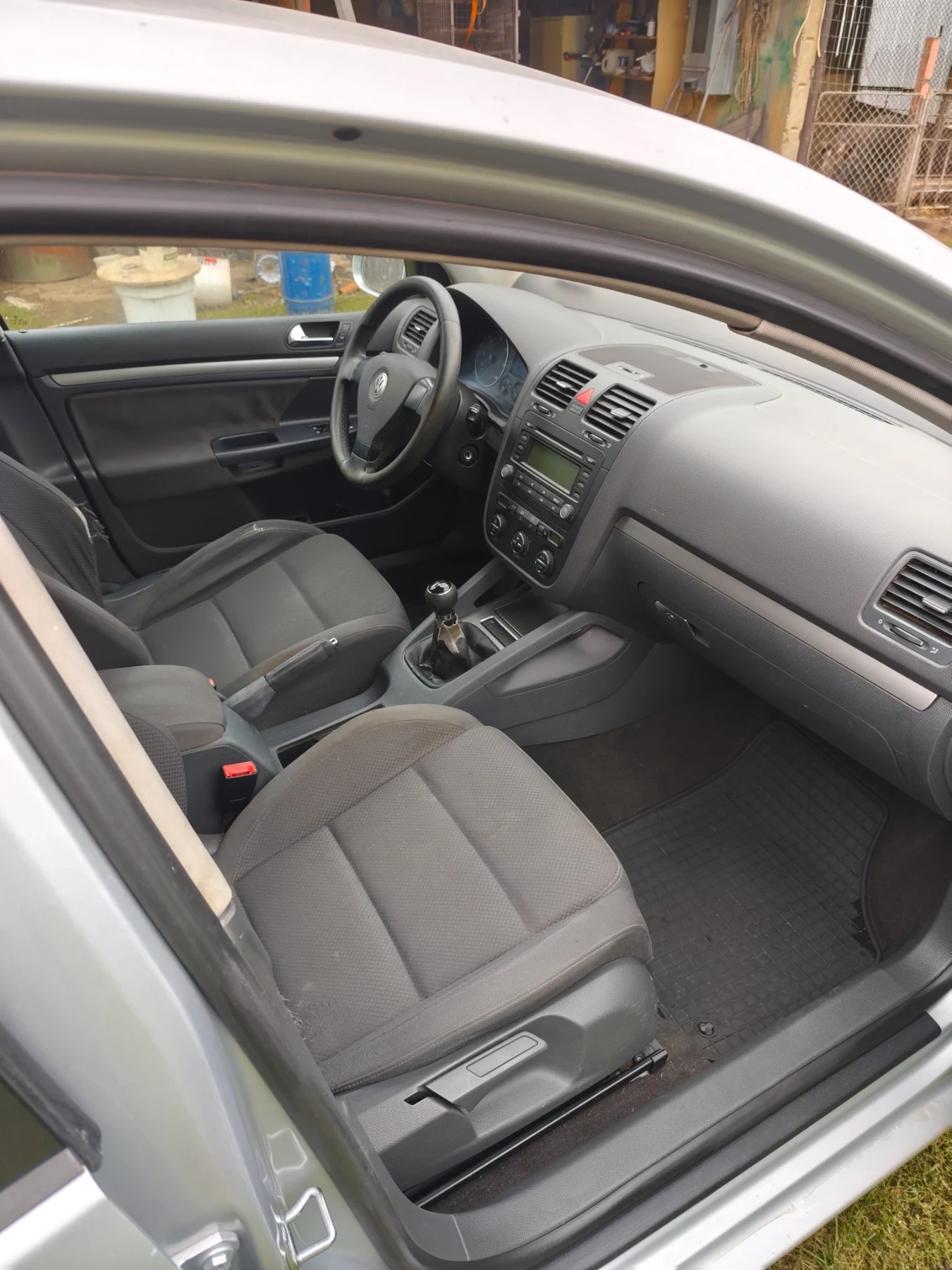 VW Golf, снимка 5 - Автомобили и джипове - 54057605