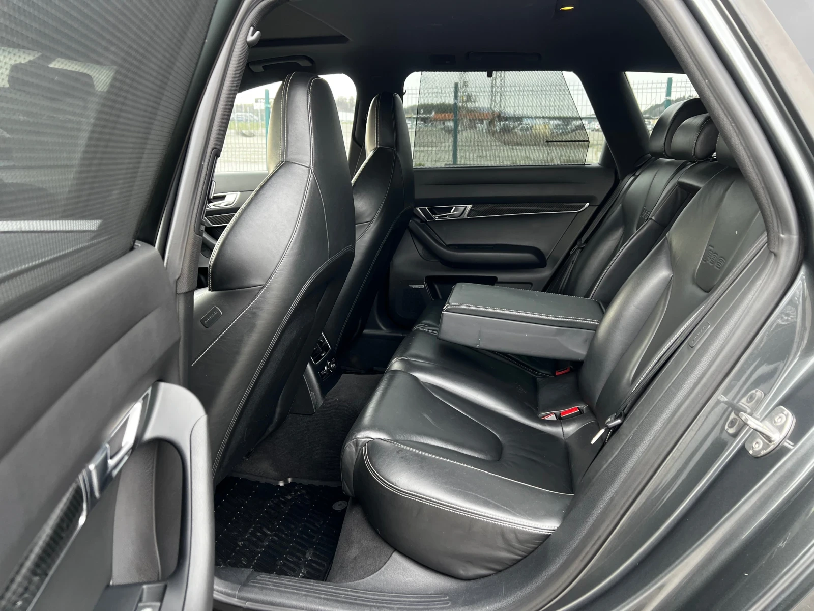 Audi Rs6 V10 TFSI, снимка 11 - Автомобили и джипове - 54133133