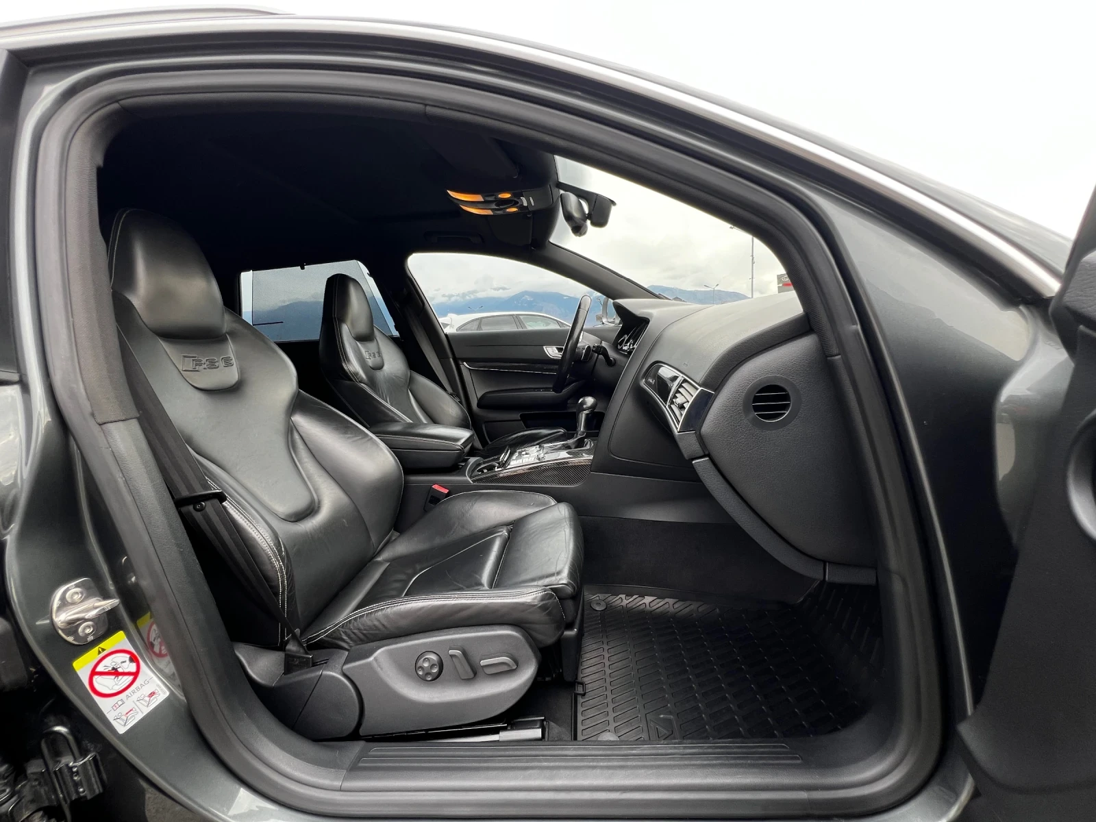 Audi Rs6 V10 TFSI, снимка 14 - Автомобили и джипове - 54133133