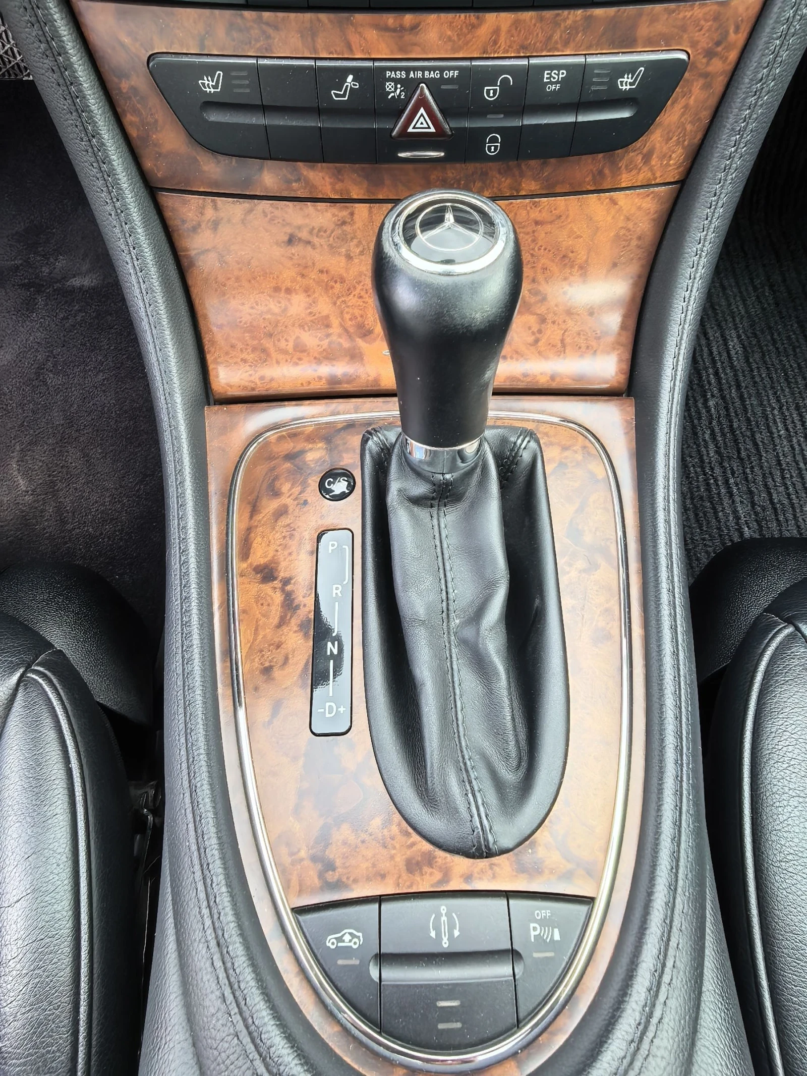 Mercedes-Benz CLS 500 Топ Състояние. Уникат. Топ. , снимка 17 - Автомобили и джипове - 54206602