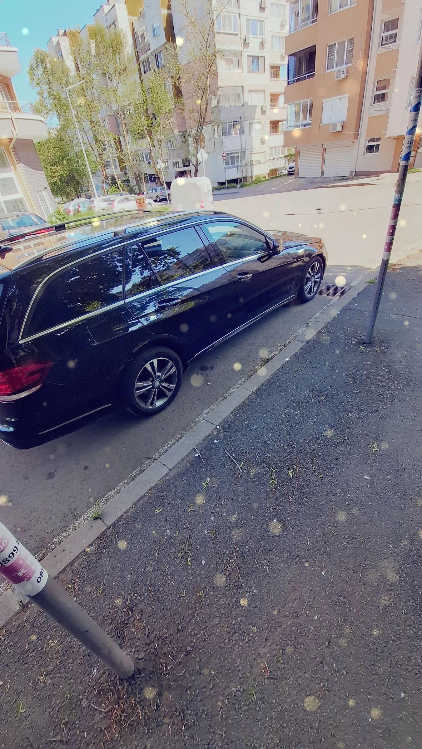 Mercedes-Benz E 220, снимка 2 - Автомобили и джипове - 54441640
