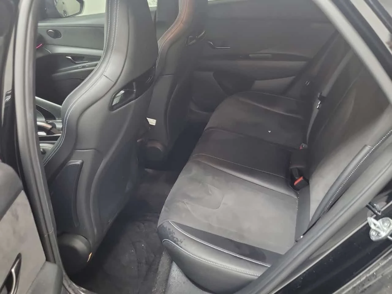 Hyundai Elantra DCT  CARFAX, снимка 12 - Автомобили и джипове - 54590694