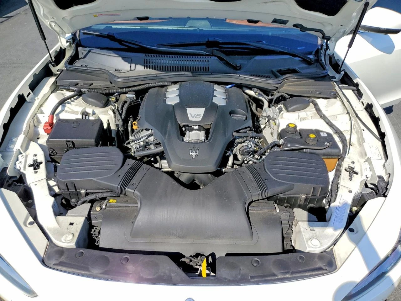 Maserati Ghibli 3.0l Luxury, снимка 11 - Автомобили и джипове - 54975034