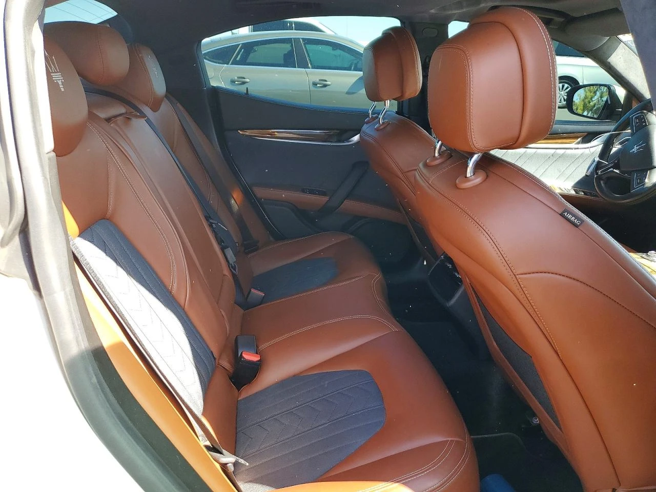 Maserati Ghibli 3.0l Luxury, снимка 10 - Автомобили и джипове - 54975034
