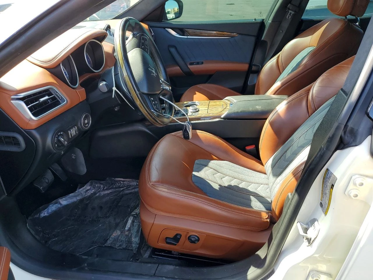 Maserati Ghibli 3.0l Luxury, снимка 7 - Автомобили и джипове - 54975034