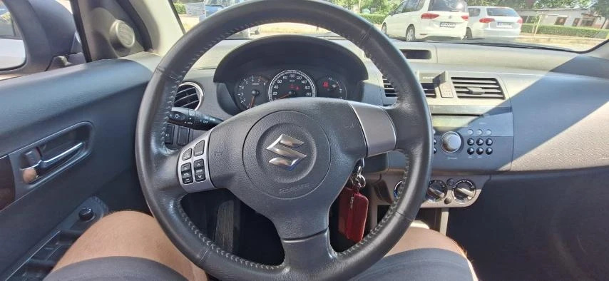 Suzuki Swift, снимка 3 - Автомобили и джипове - 55678890