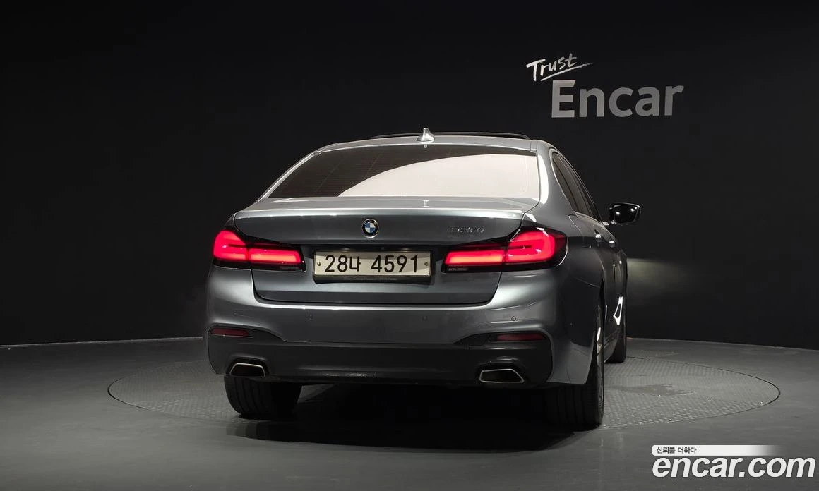 BMW 530 530i M Sport Package Plus, снимка 4 - Автомобили и джипове - 56157002