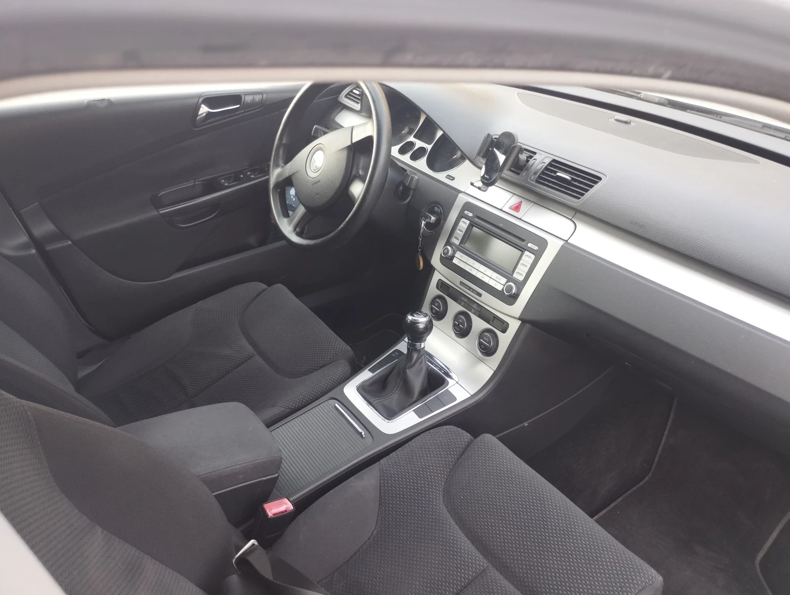 VW Passat, снимка 6 - Автомобили и джипове - 56548843