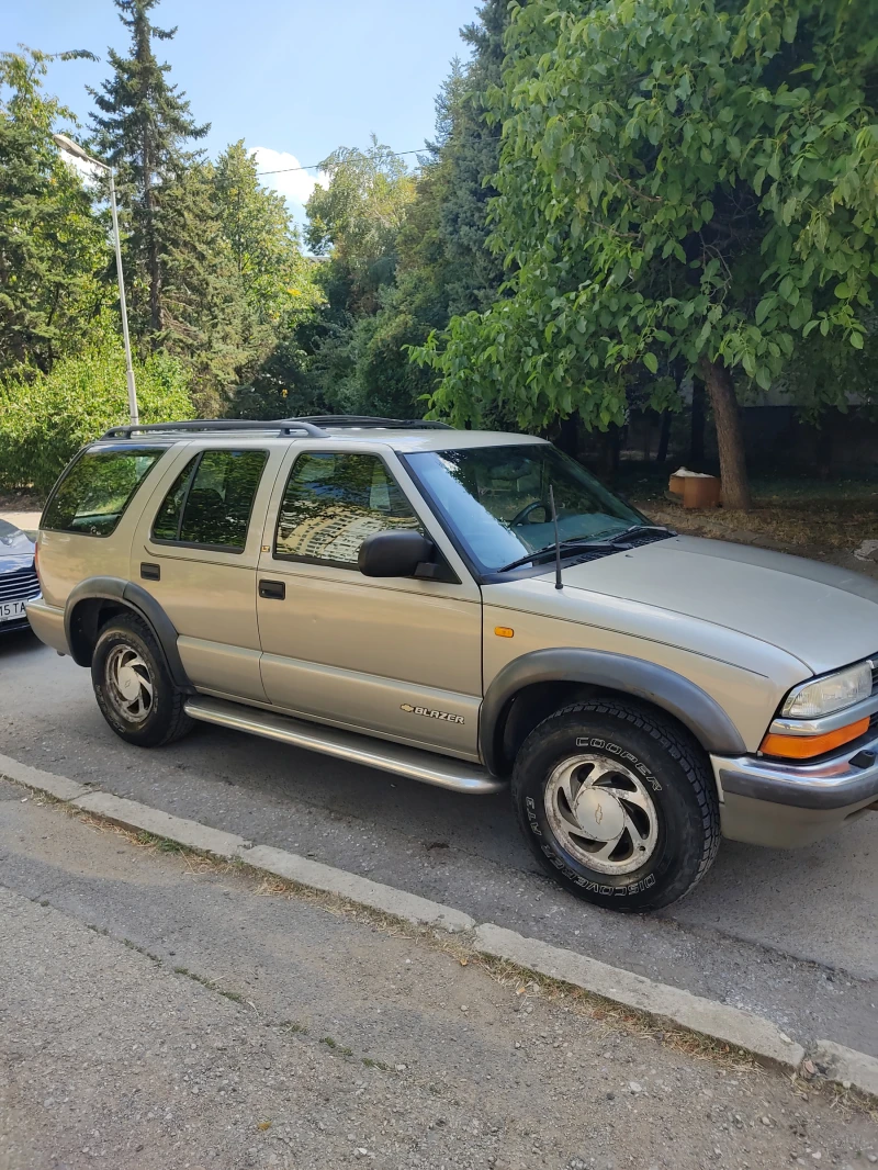 Chevrolet Blazer, снимка 2 - Автомобили и джипове - 51736119