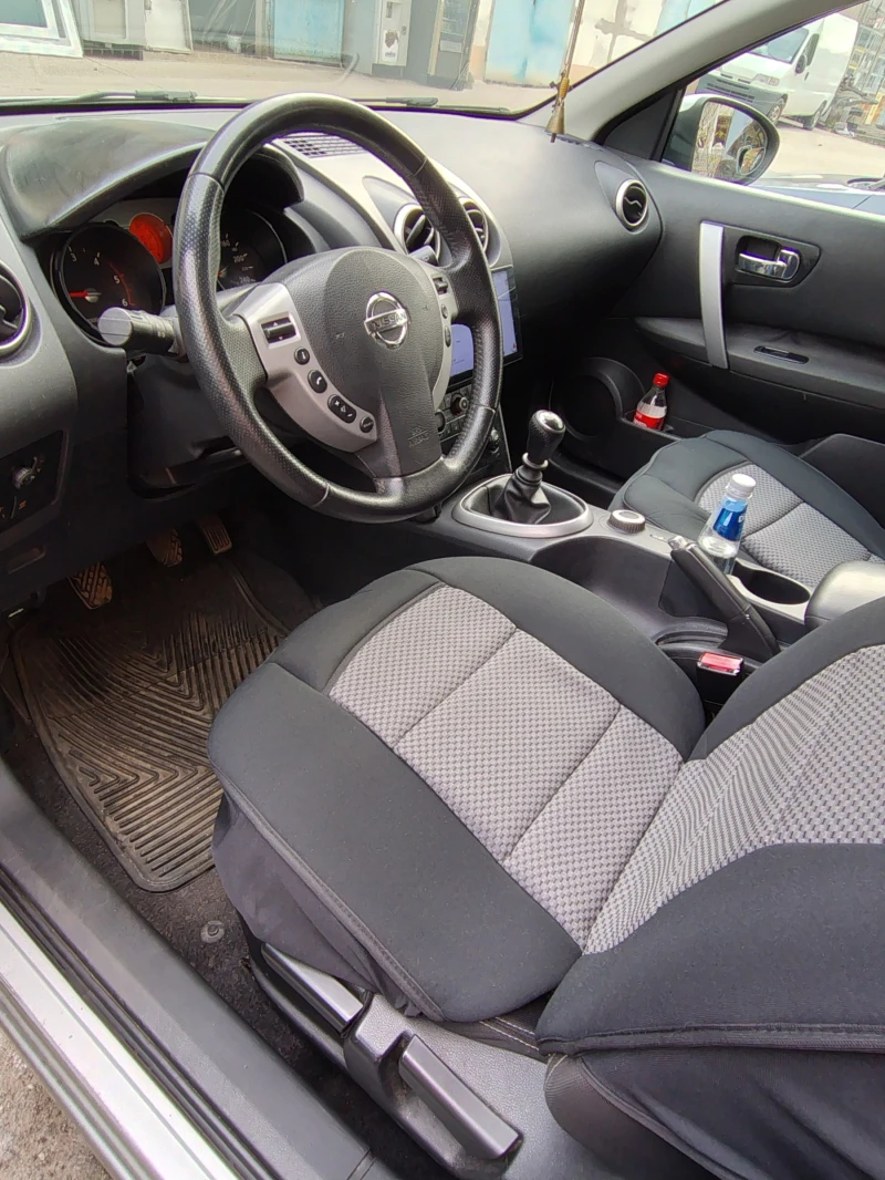 Nissan Qashqai 2.0 dci, снимка 9 - Автомобили и джипове - 52557446