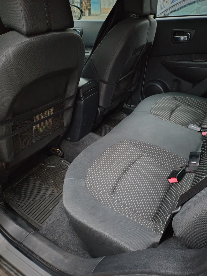 Nissan Qashqai 2.0 dci, снимка 13 - Автомобили и джипове - 52557446