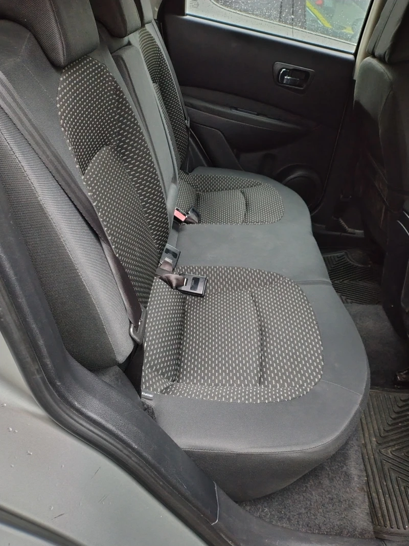 Nissan Qashqai 2.0 dci, снимка 14 - Автомобили и джипове - 52557446
