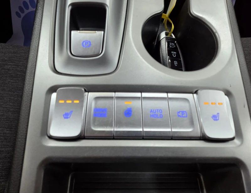 Hyundai Kona 64KW/Face lift/Пълна Сервизна История, снимка 14 - Автомобили и джипове - 52724081