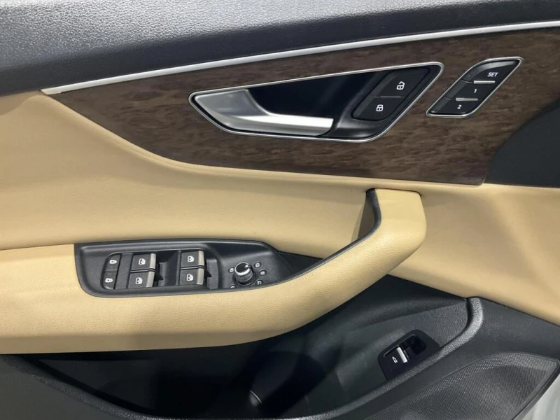 Audi Q7 * AWD TOIT PANO CUIR CAMERA RECUL NAVI MAGS * CARF, снимка 13 - Автомобили и джипове - 52848590