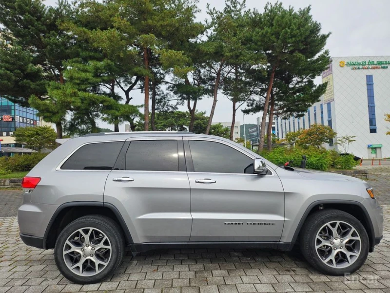 Jeep Grand cherokee, снимка 5 - Автомобили и джипове - 53088998