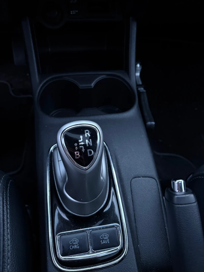 Mitsubishi Outlander, снимка 9 - Автомобили и джипове - 53374511