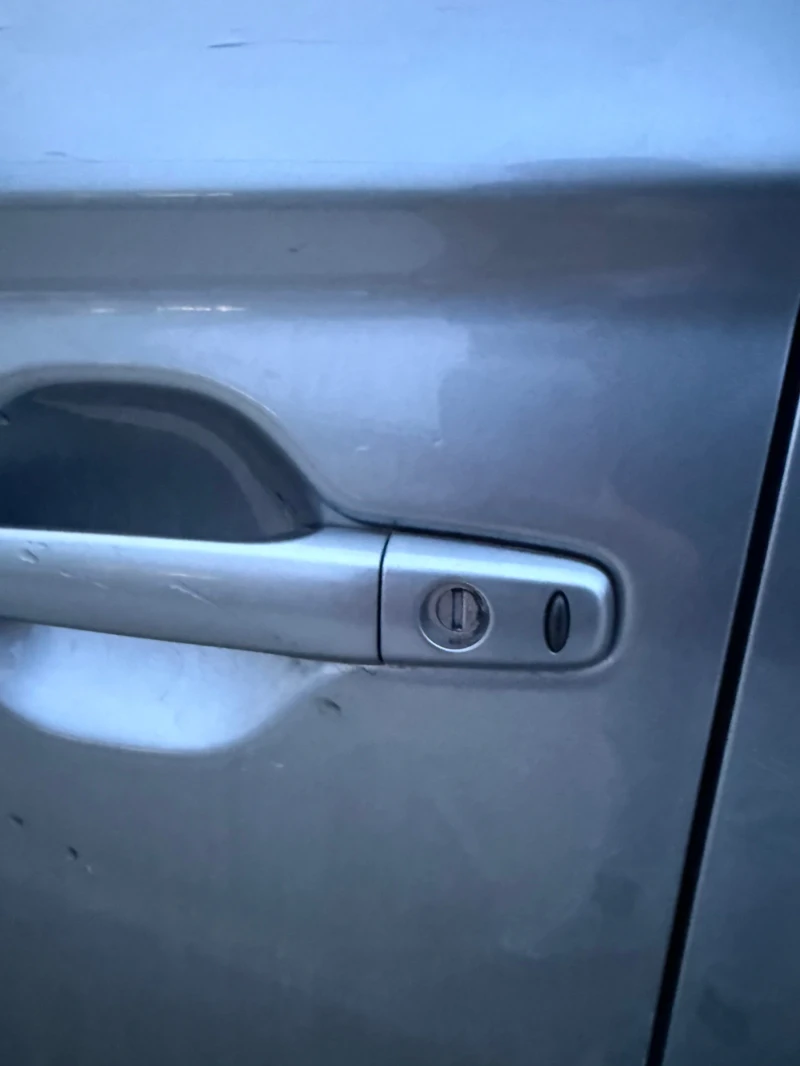 Mitsubishi Outlander, снимка 16 - Автомобили и джипове - 53374511