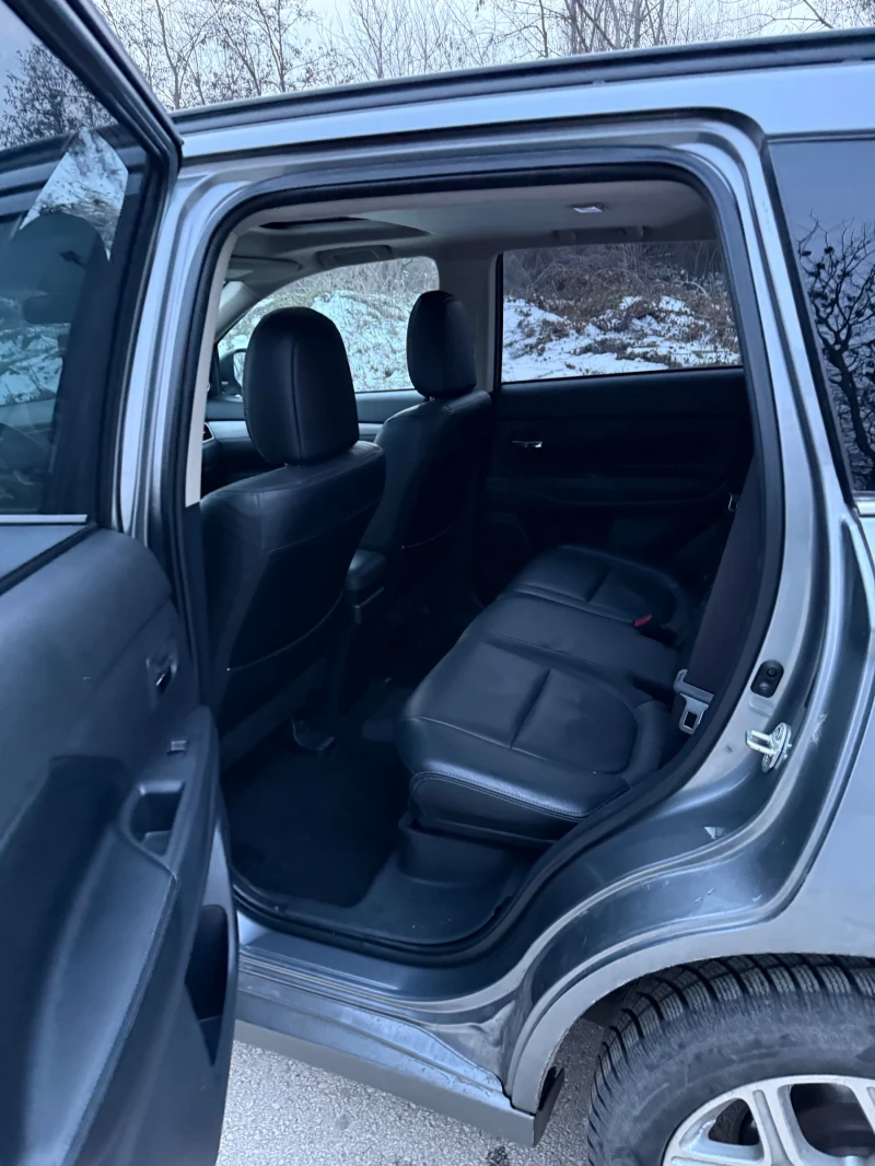 Mitsubishi Outlander, снимка 6 - Автомобили и джипове - 53374511
