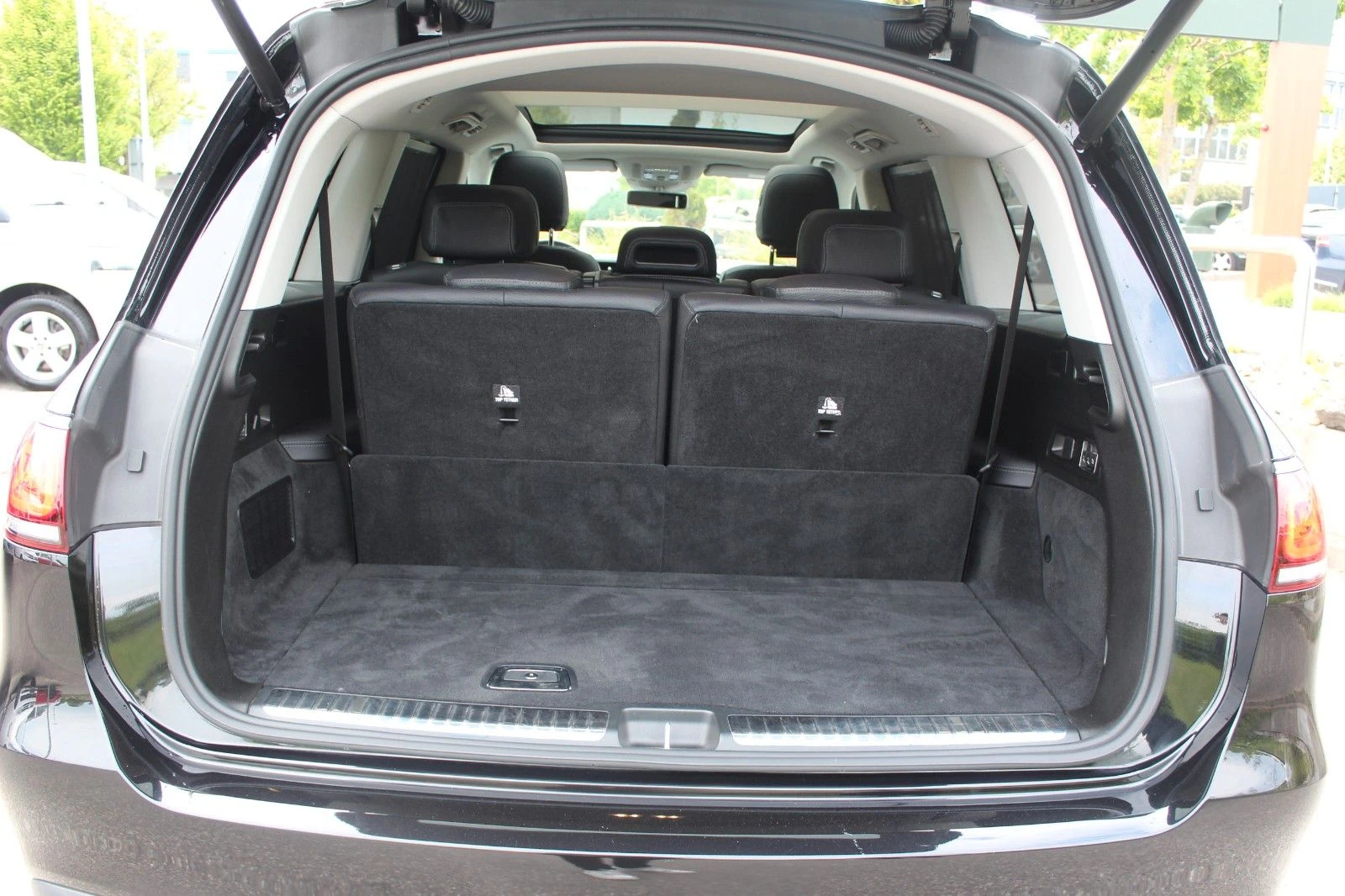 Mercedes-Benz GLS 350 D/4MATIC/AMG/286HP/360/PANO/LED/MASSAGEx4/E174 - изображение 5