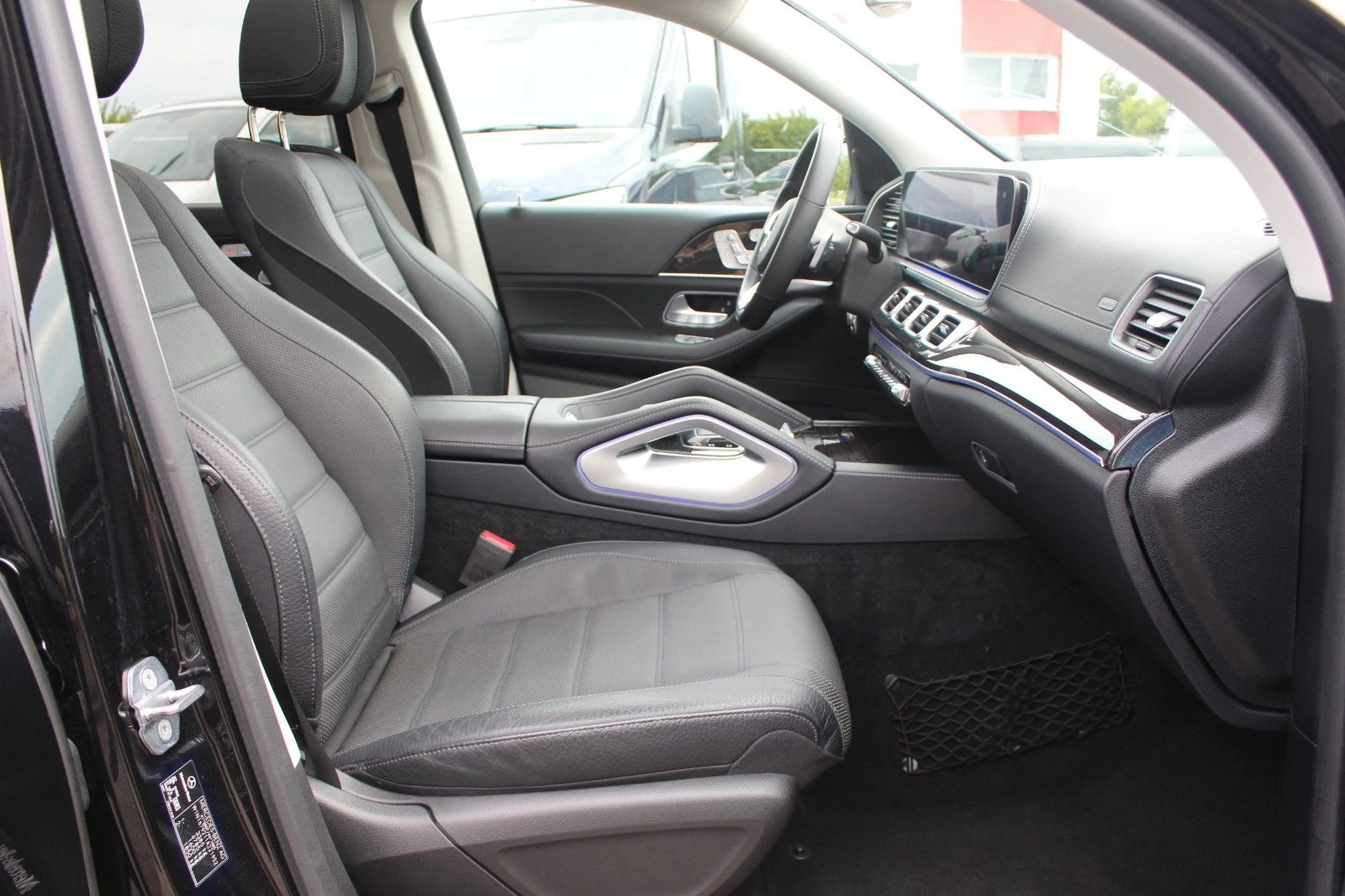 Mercedes-Benz GLS 350 D/4MATIC/AMG/286HP/360/PANO/LED/MASSAGEx4/E174 - изображение 7