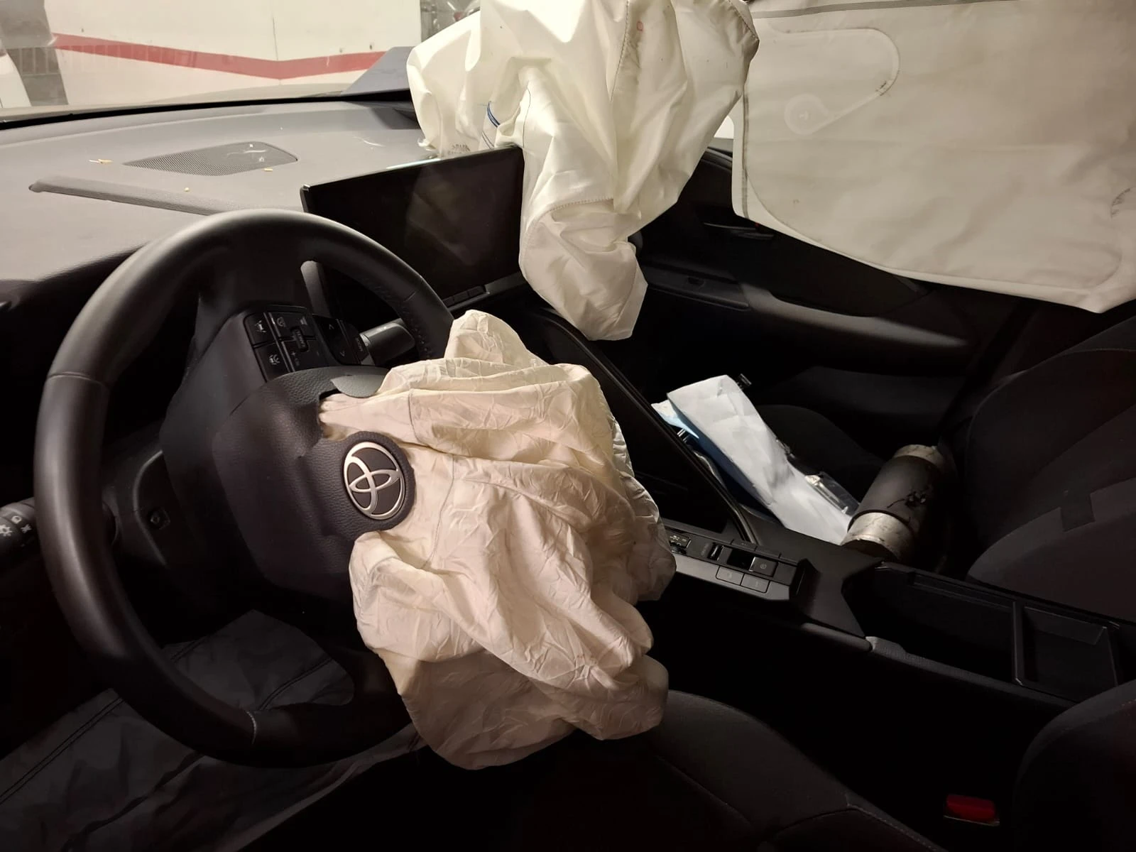 Toyota C-HR 2.0HYBRID  | Mobile.bg — изображение 14