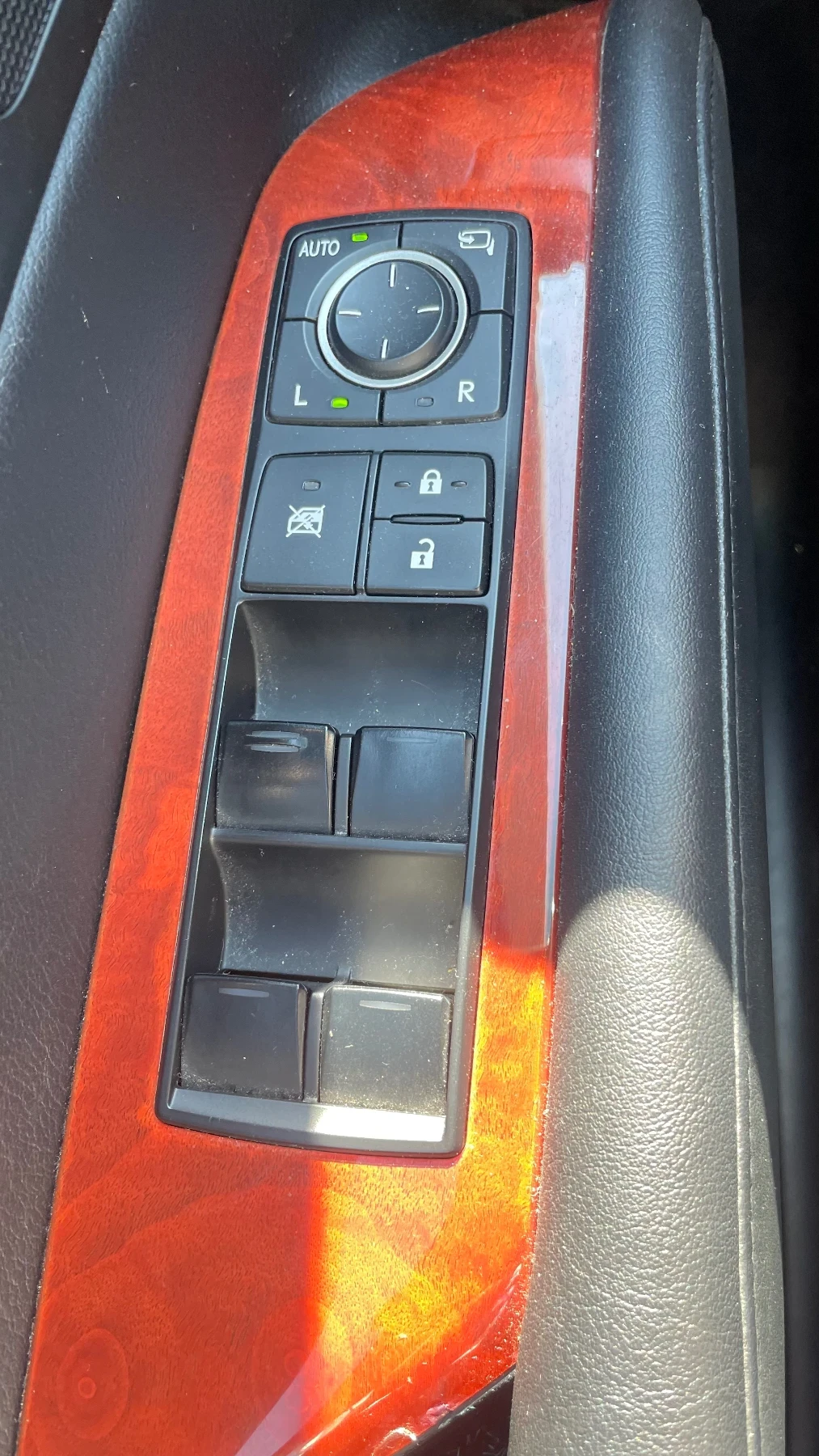 Lexus RX 450h President, снимка 11 - Автомобили и джипове - 52616896