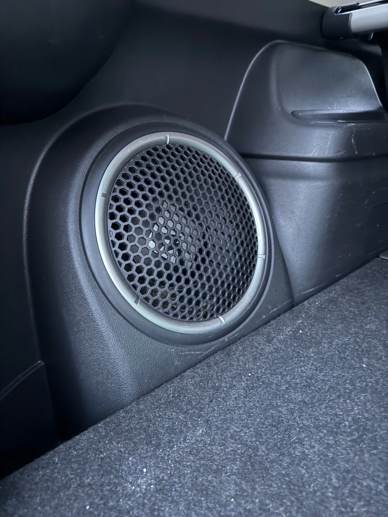 Mitsubishi Outlander | Mobile.bg � ����������� 4