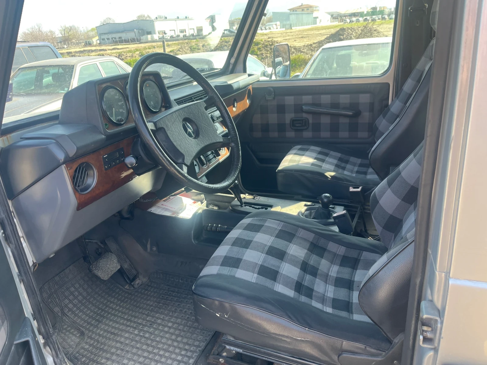 Mercedes-Benz G 230, снимка 10 - Автомобили и джипове - 53879135