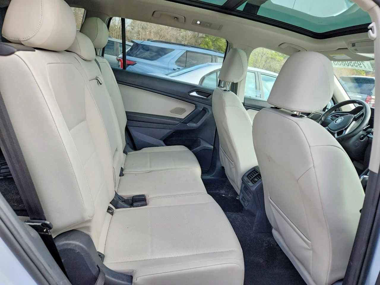 VW Tiguan 2.0l Volkswagen Se, снимка 11 - Автомобили и джипове - 54121055