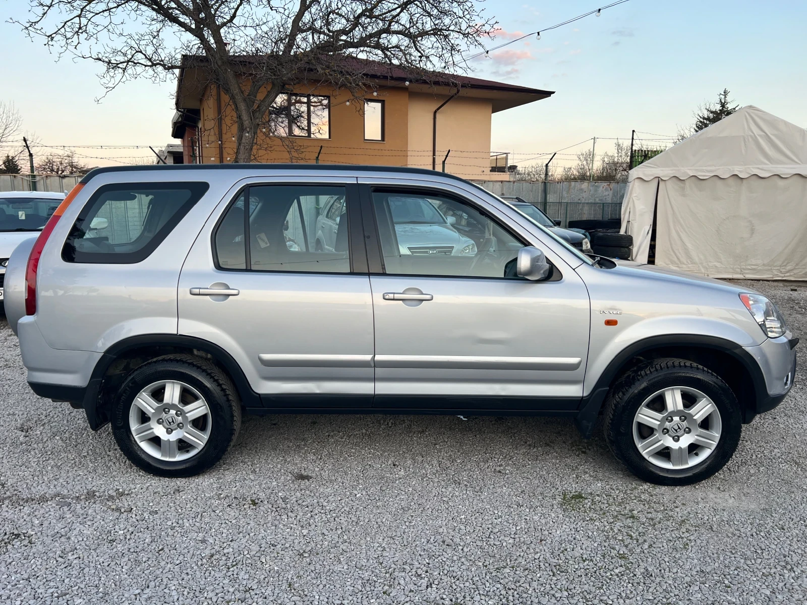 Honda Cr-v 2.0* 4x4* ШВЕЙЦАРИЯ* , снимка 4 - Автомобили и джипове - 54127322