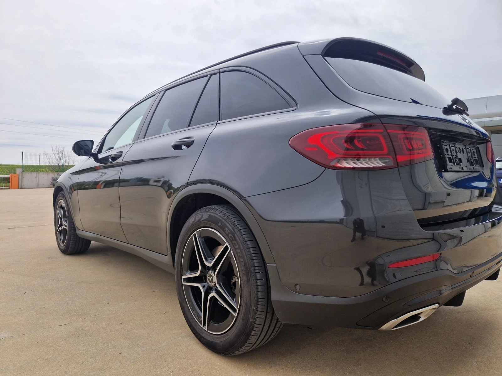 Mercedes-Benz GLC 400 d 9G-AMG FACELIFT PANORAMA DIGITAL MULTIBEAM LED  , снимка 6 - Автомобили и джипове - 54531340