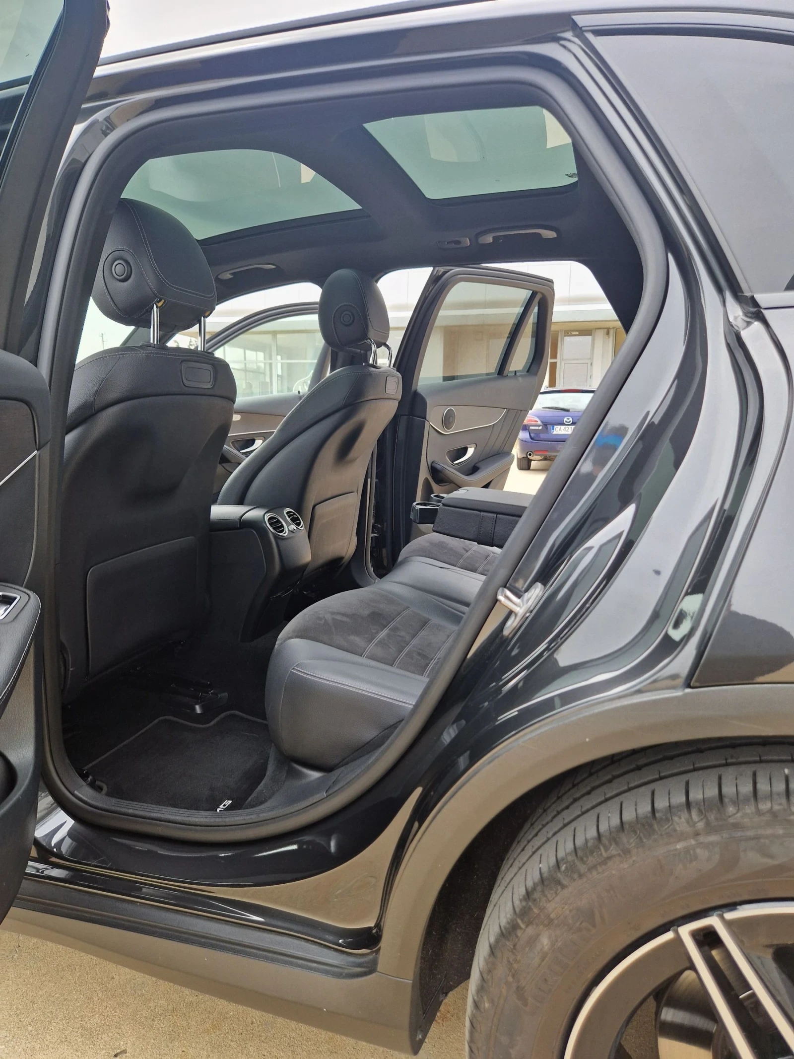 Mercedes-Benz GLC 400 d 9G-AMG FACELIFT PANORAMA DIGITAL MULTIBEAM LED  , снимка 11 - Автомобили и джипове - 54531340