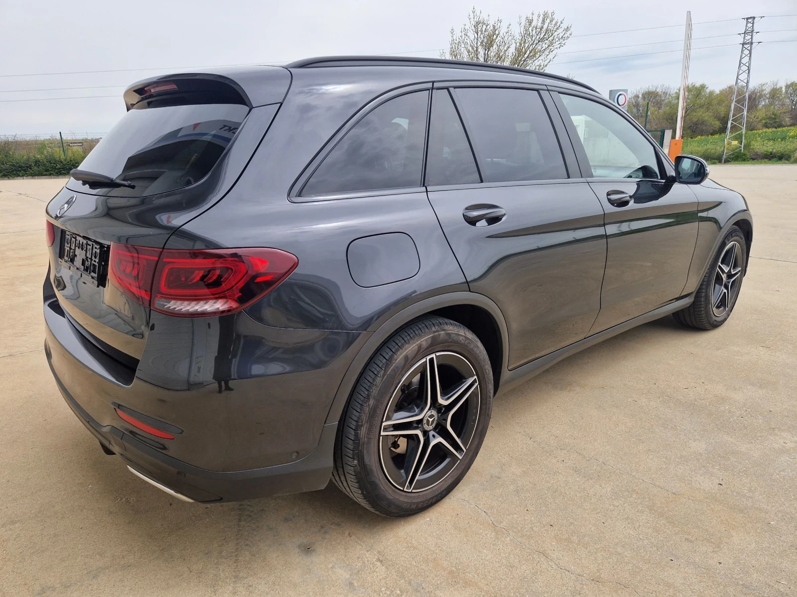 Mercedes-Benz GLC 400 d 9G-AMG FACELIFT PANORAMA DIGITAL MULTIBEAM LED  , снимка 4 - Автомобили и джипове - 54531340