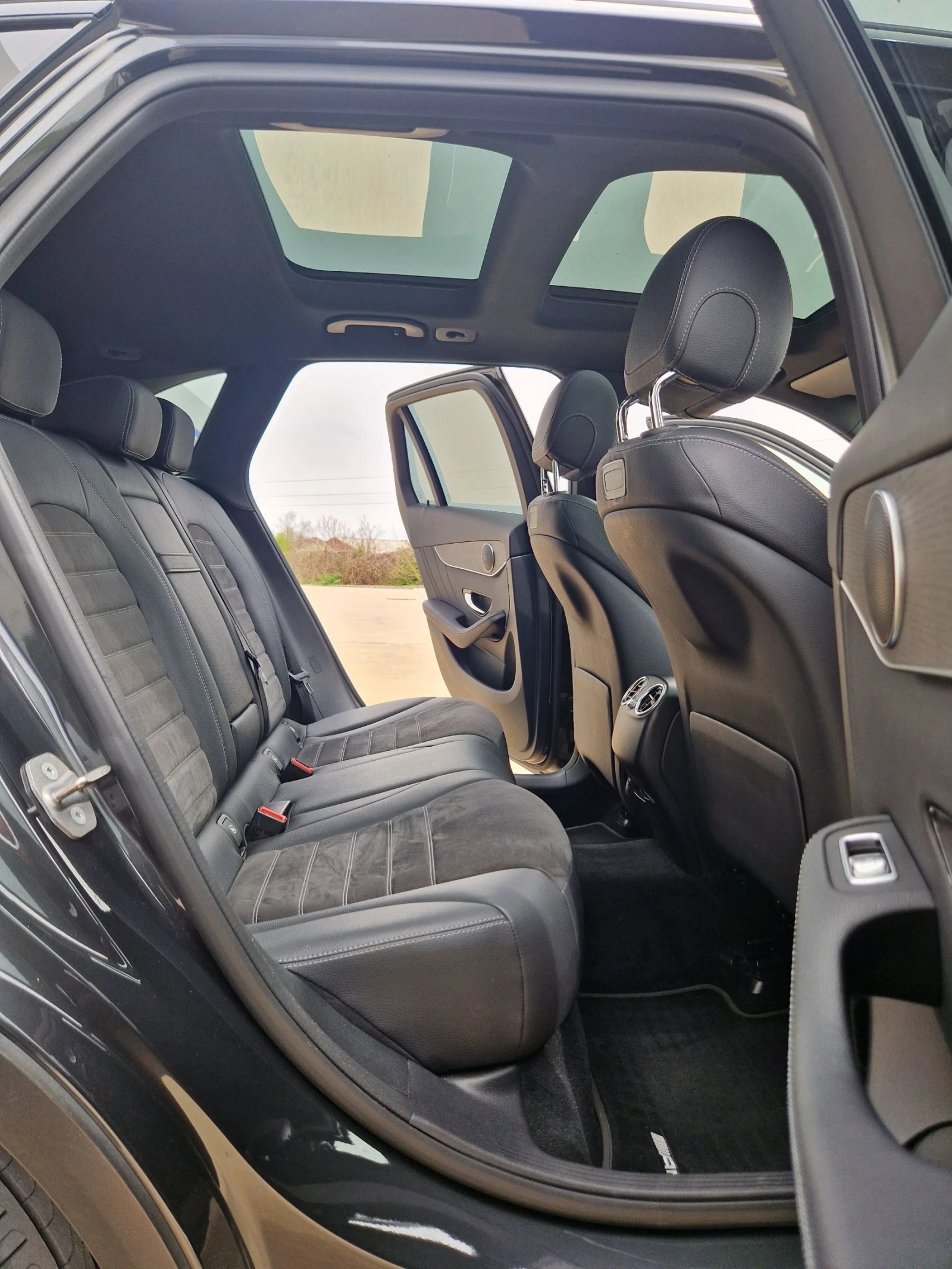 Mercedes-Benz GLC 400 d 9G-AMG FACELIFT PANORAMA DIGITAL MULTIBEAM LED  , снимка 9 - Автомобили и джипове - 54531340