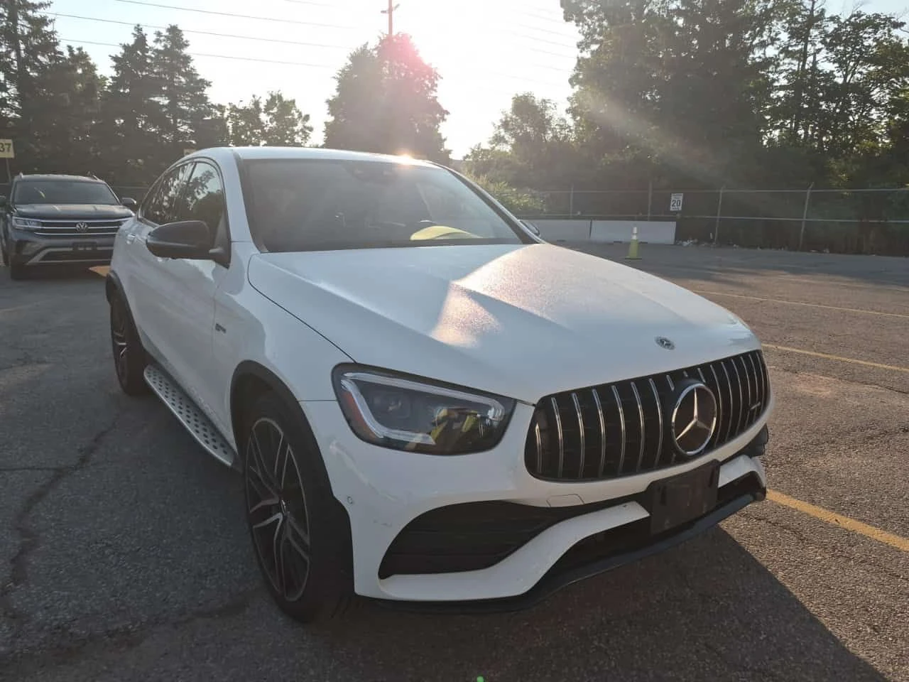 Mercedes-Benz GLC 43 AMG ДИСТРОНИК * 360 * PANO * ПОДГРЕВИ * АВТОКРЕДИТ, снимка 2 - Автомобили и джипове - 55288457