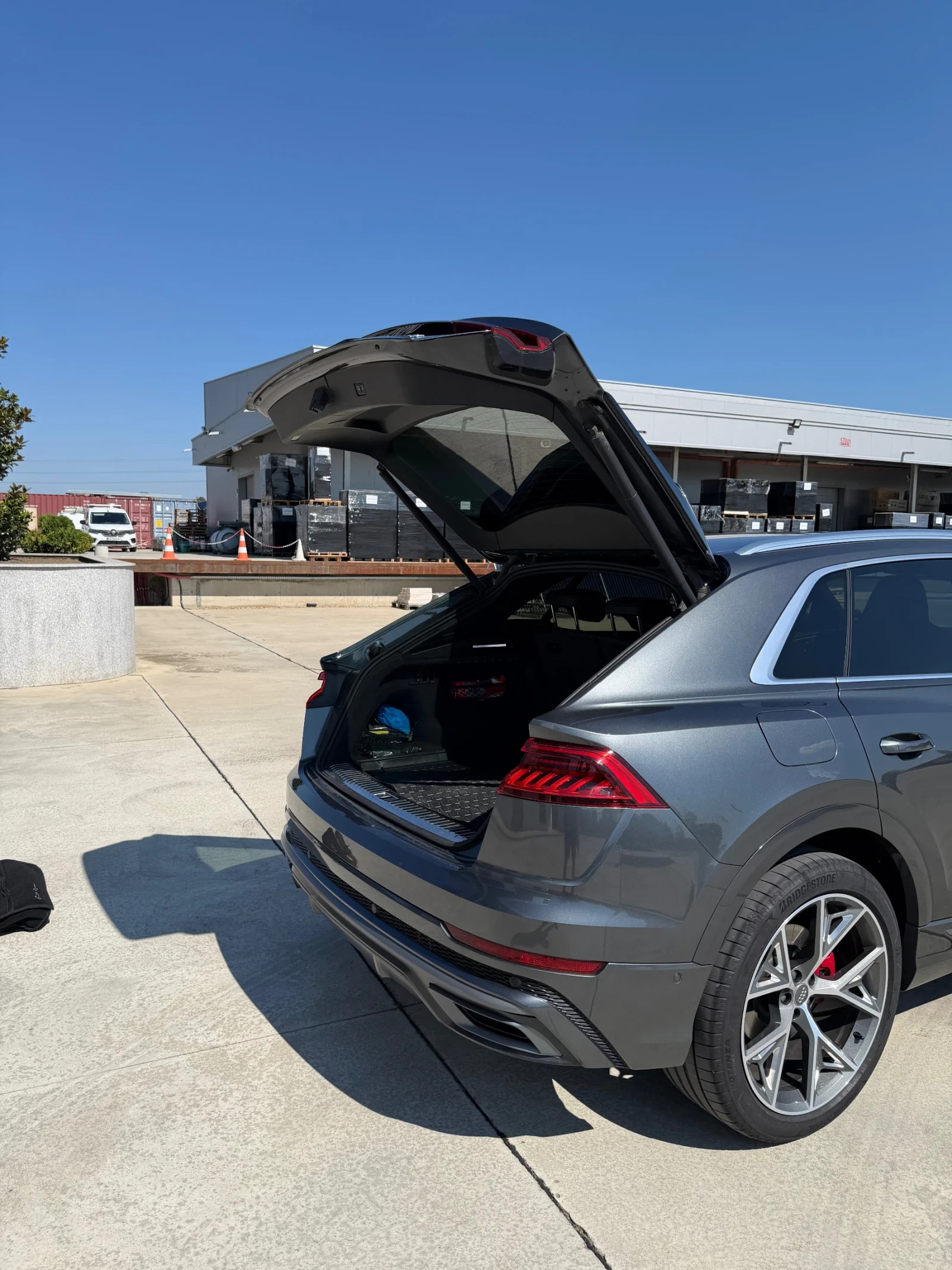 Audi Q8, снимка 9 - Автомобили и джипове - 55930084
