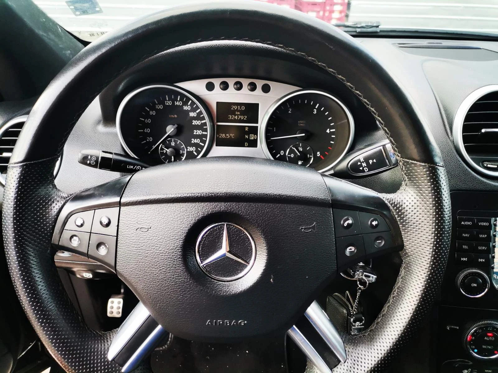 Mercedes-Benz ML 420 AMG, снимка 9 - Автомобили и джипове - 56540887