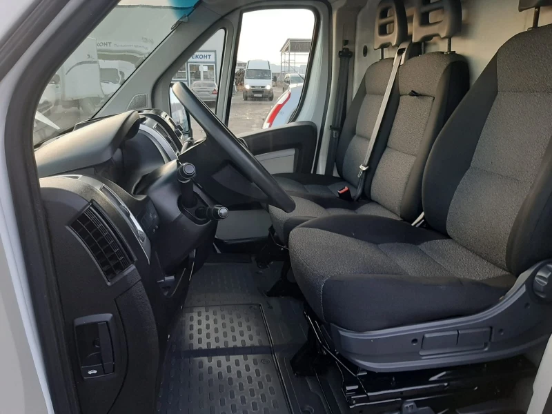 Fiat Ducato 2.3 150кс нави климатроник като нов, снимка 11 - Бусове и автобуси - 48327793