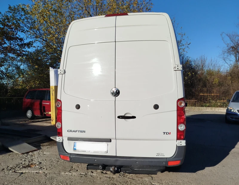 VW Crafter - дълга база, 2.0 TDi, 136к.с., снимка 5 - Бусове и автобуси - 52416781