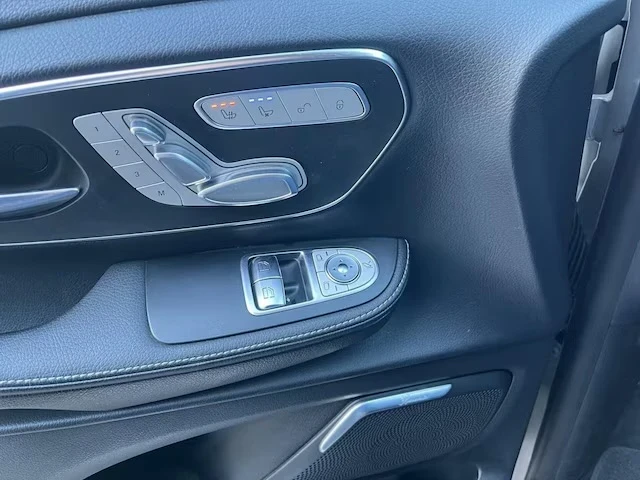 Mercedes-Benz V 250 AMG, снимка 12 - Бусове и автобуси - 53727447