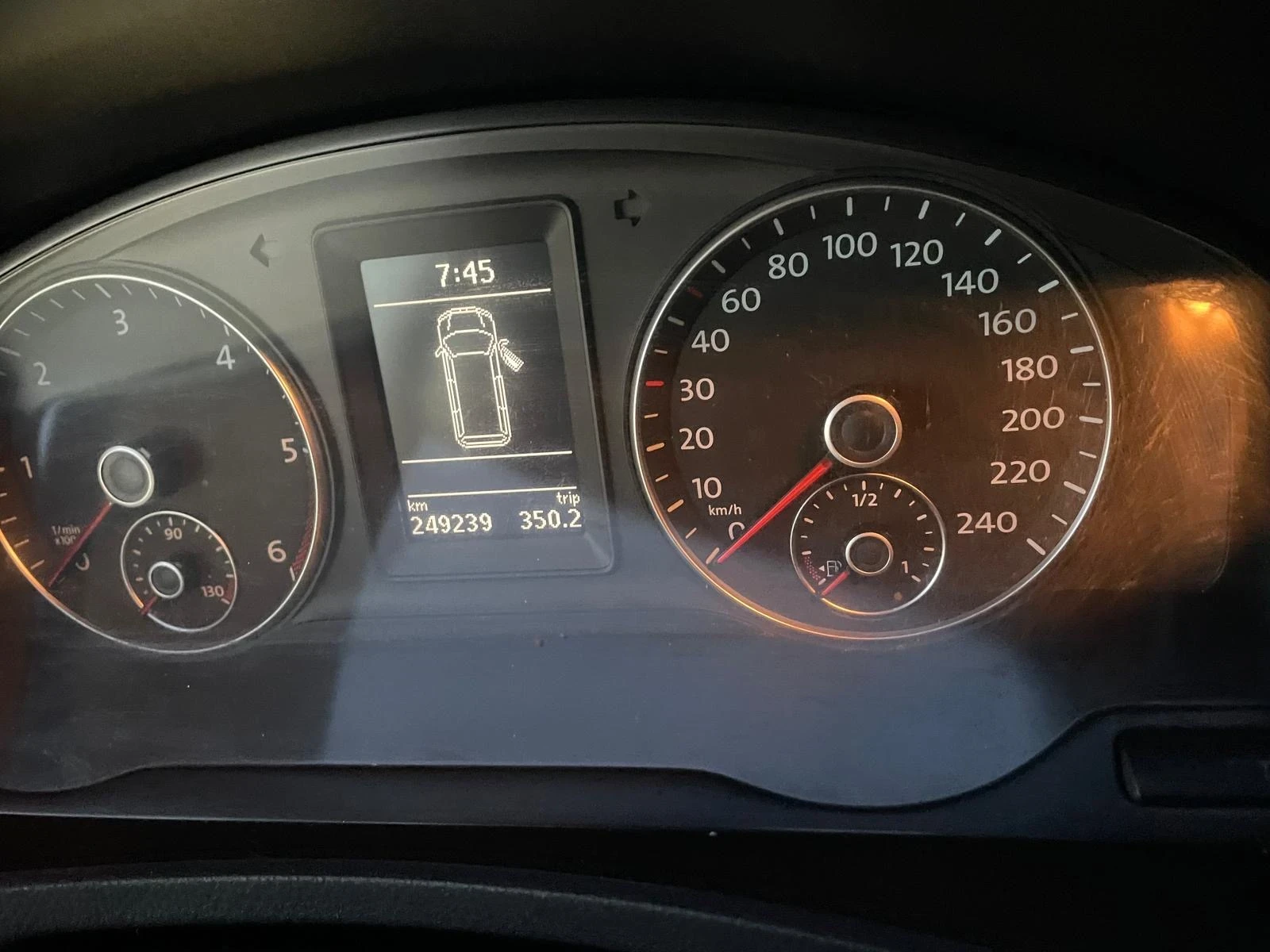 VW Caravelle  - изображение 10