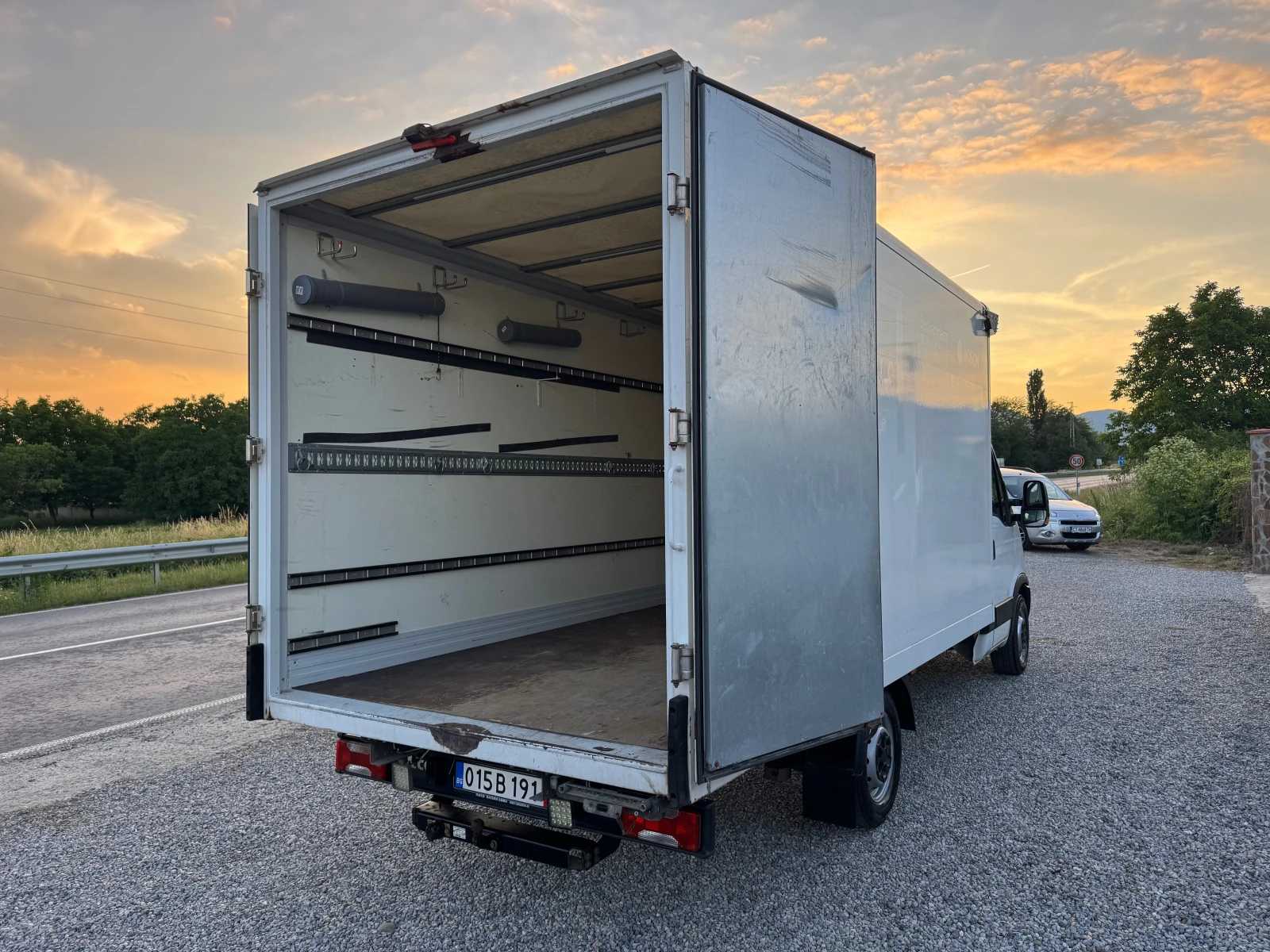 Iveco Daily 35S15* 2.3HPI* Клима* Германия* 6ск* Фургон* , снимка 4 - Бусове и автобуси - 54858614