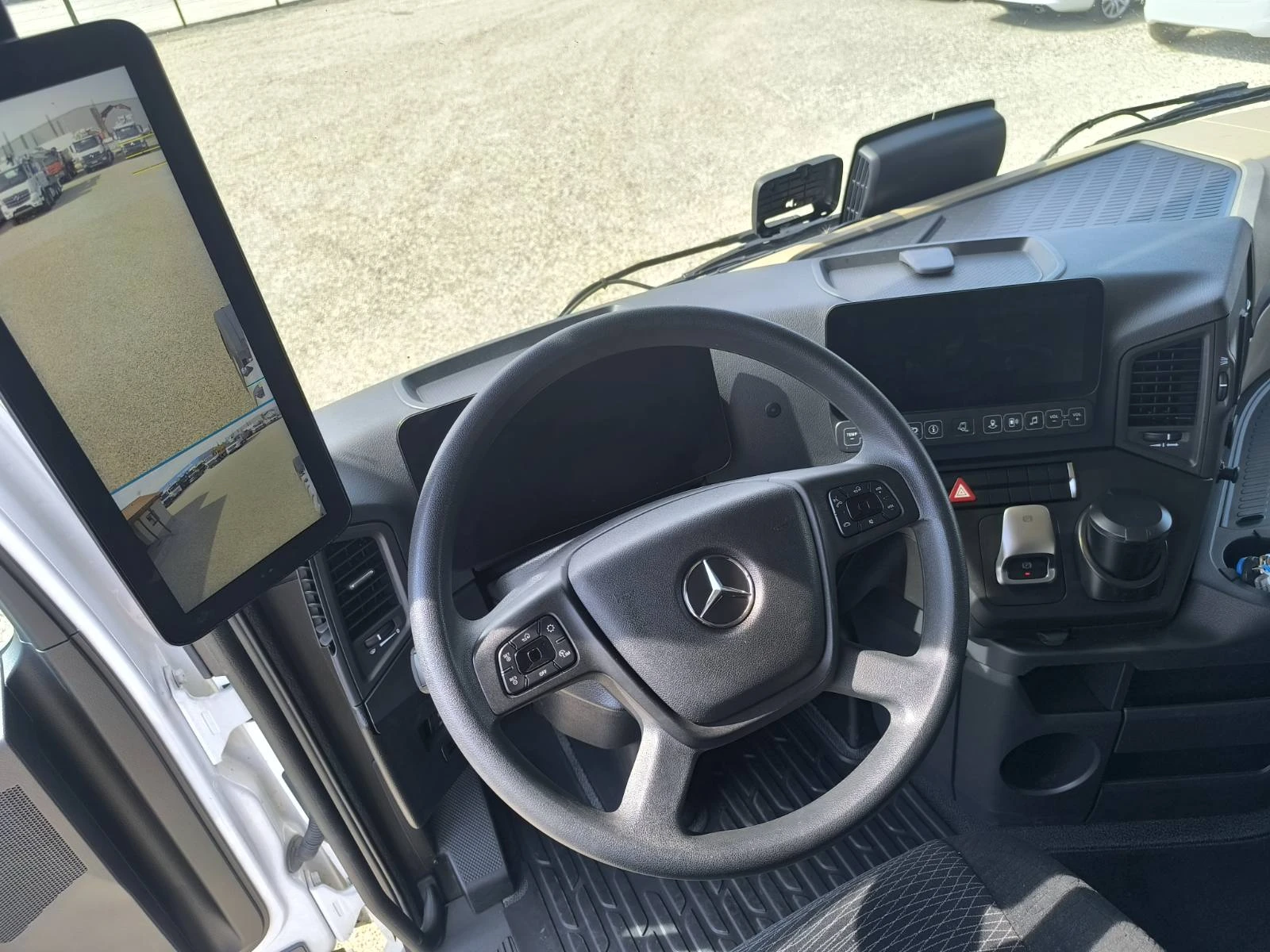 Mercedes-Benz Actros 1848 - изображение 10